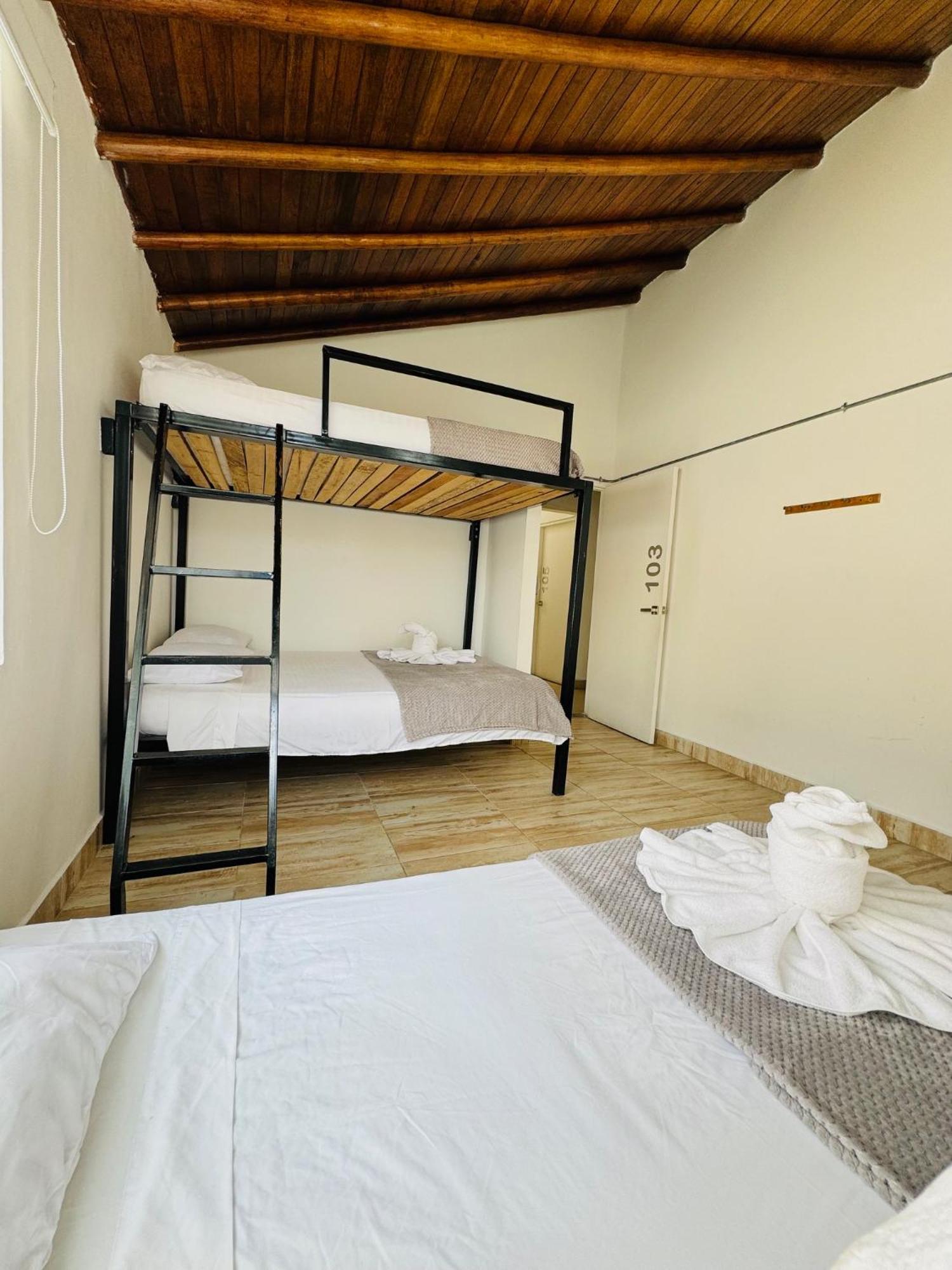 La Madriguera Hotell Guatapé Exteriör bild