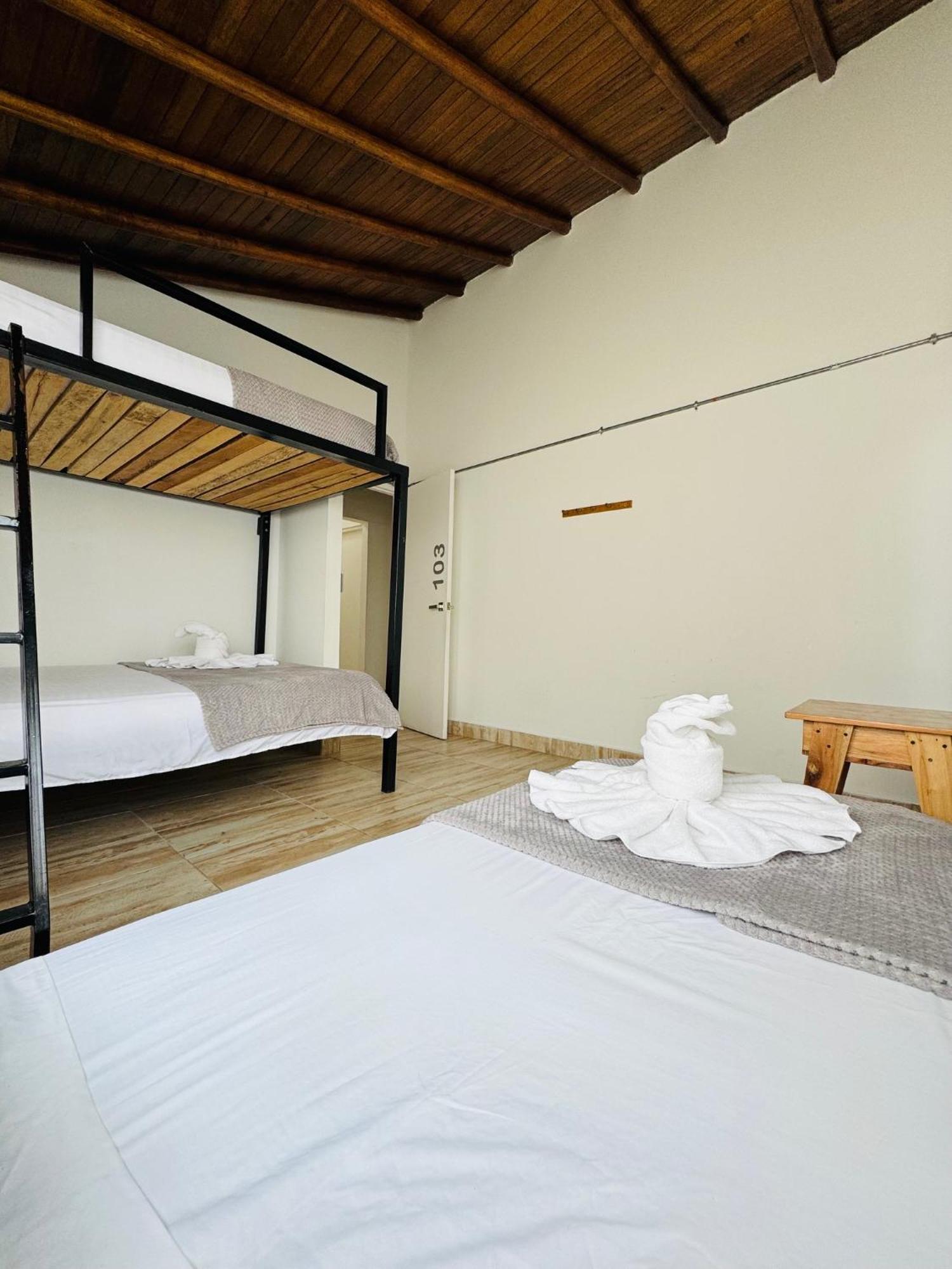 La Madriguera Hotell Guatapé Exteriör bild