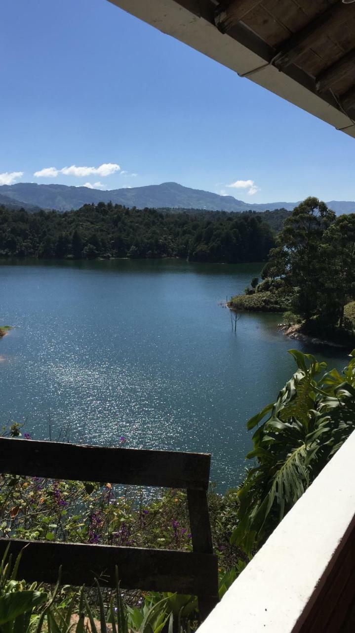 La Madriguera Hotell Guatapé Exteriör bild